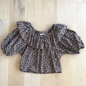 Doen Black Floral Puff-Sleeve Blouse with Pink and White Flowers